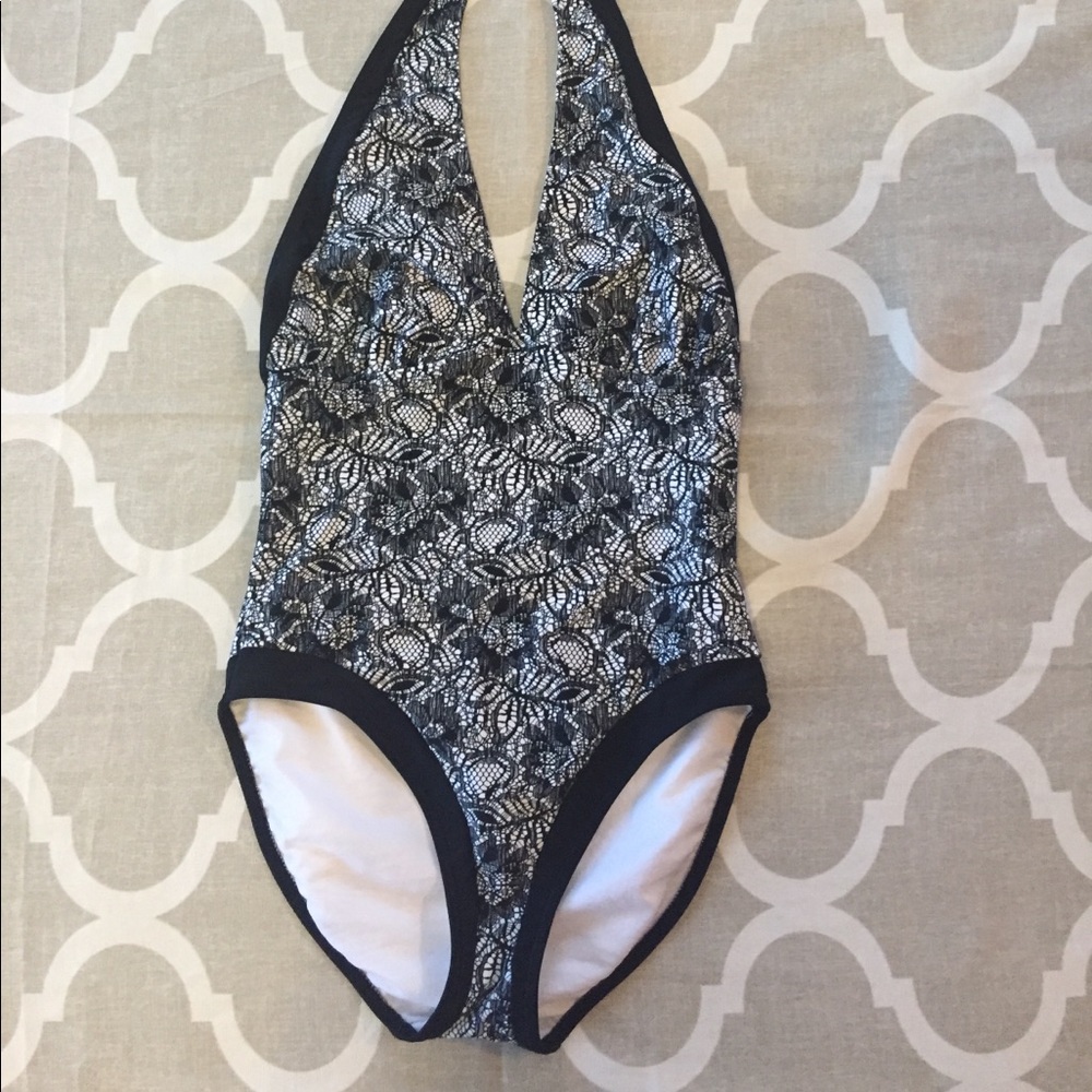 Spiegel One Piece Black & White Floral Suit Sz 10